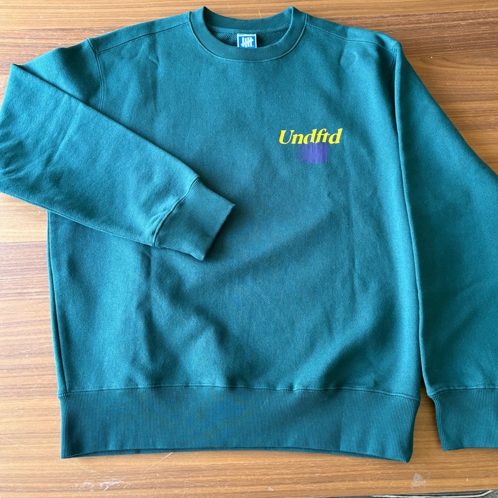 UNDEFEATED UNDFTD New with Tags Pine Green Sweatshirt Crewneck From Shanghai